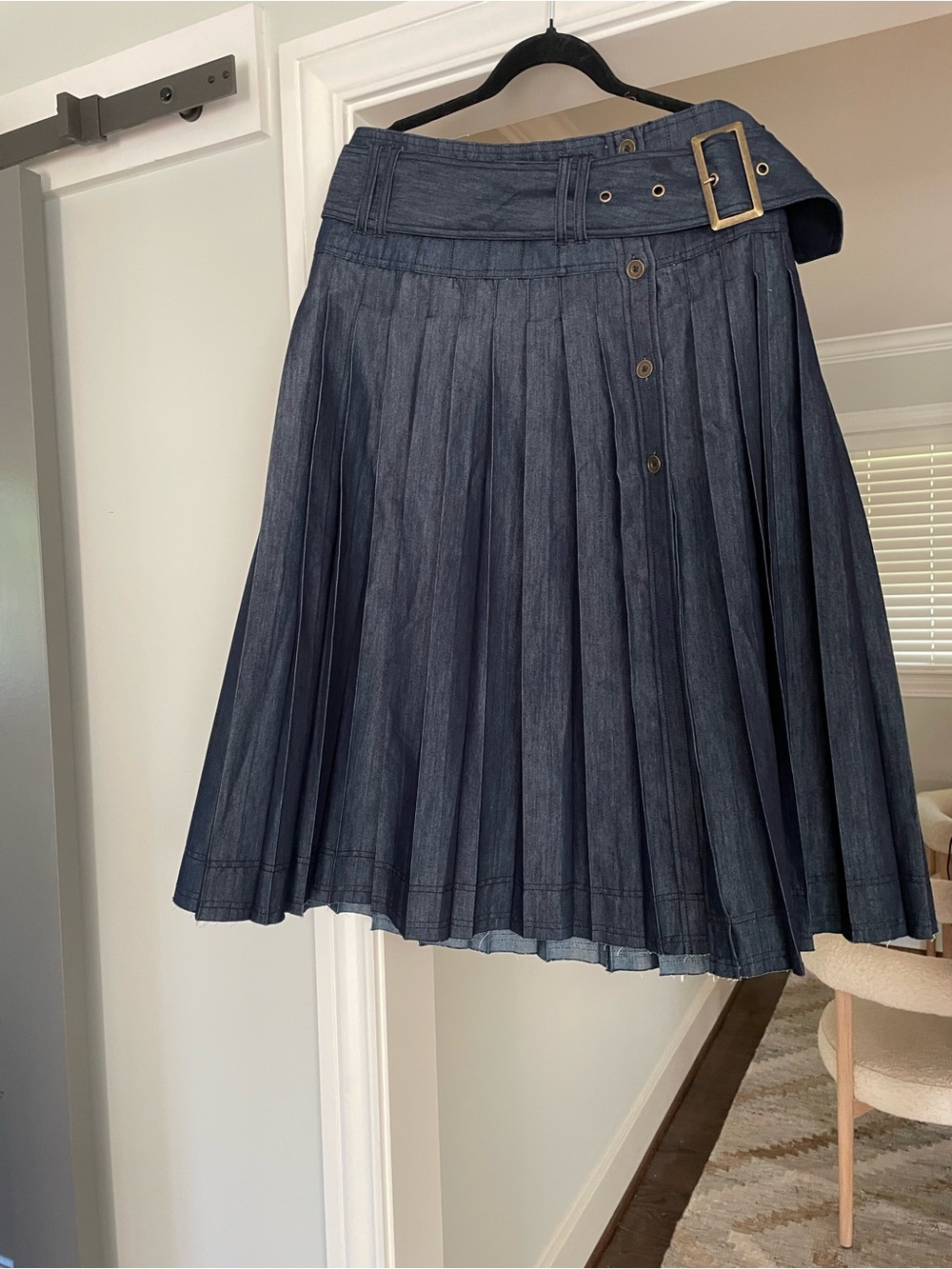 Anthropologie pilcro low slung Pleated dark Denim Skirt with Belt 10 - Picture 8 of 11